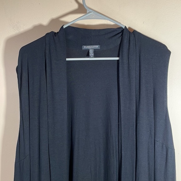 Eileen Fisher black sleeveless open cardigan - Picture 4 of 5